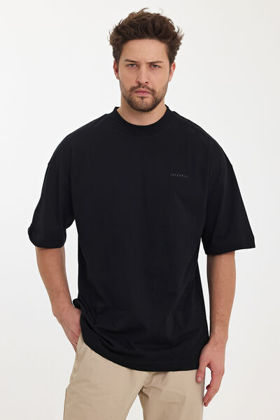 OVERSIZE T-SHIRT